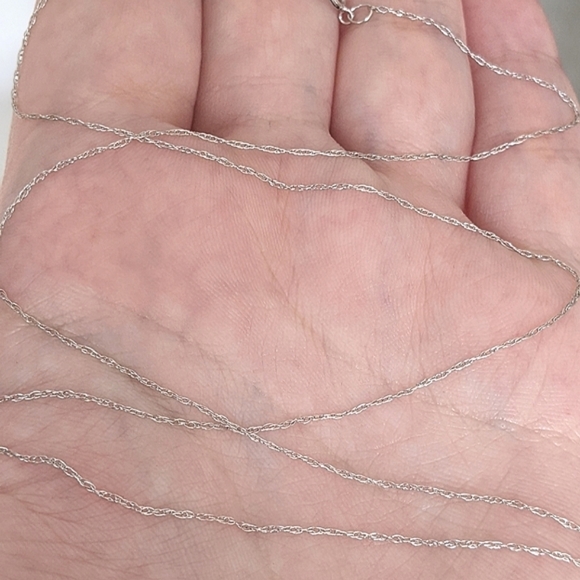 10K solid white gold 18" fine chain necklace - Picture 1 of 6